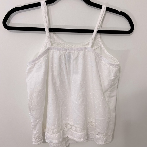 Old Navy White Textured Tank Top with Lace and Adjustable Straps (Size XL - 14) - Picture 2 of 9